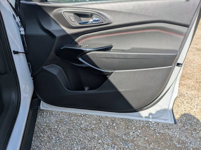 New 2026 Chevrolet Trax RS w/ Sunroof Package FWD image 33