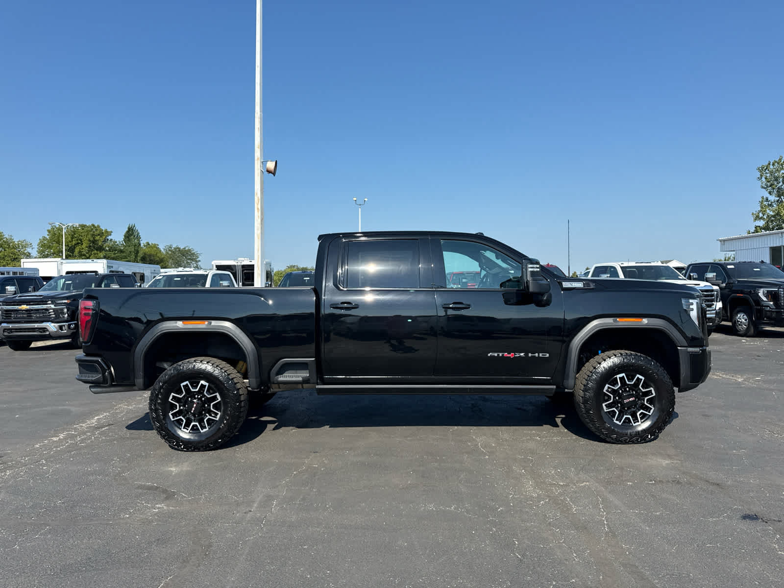 Certified 2024 GMC Sierra 2500 AT4X AWD/4WD image 6