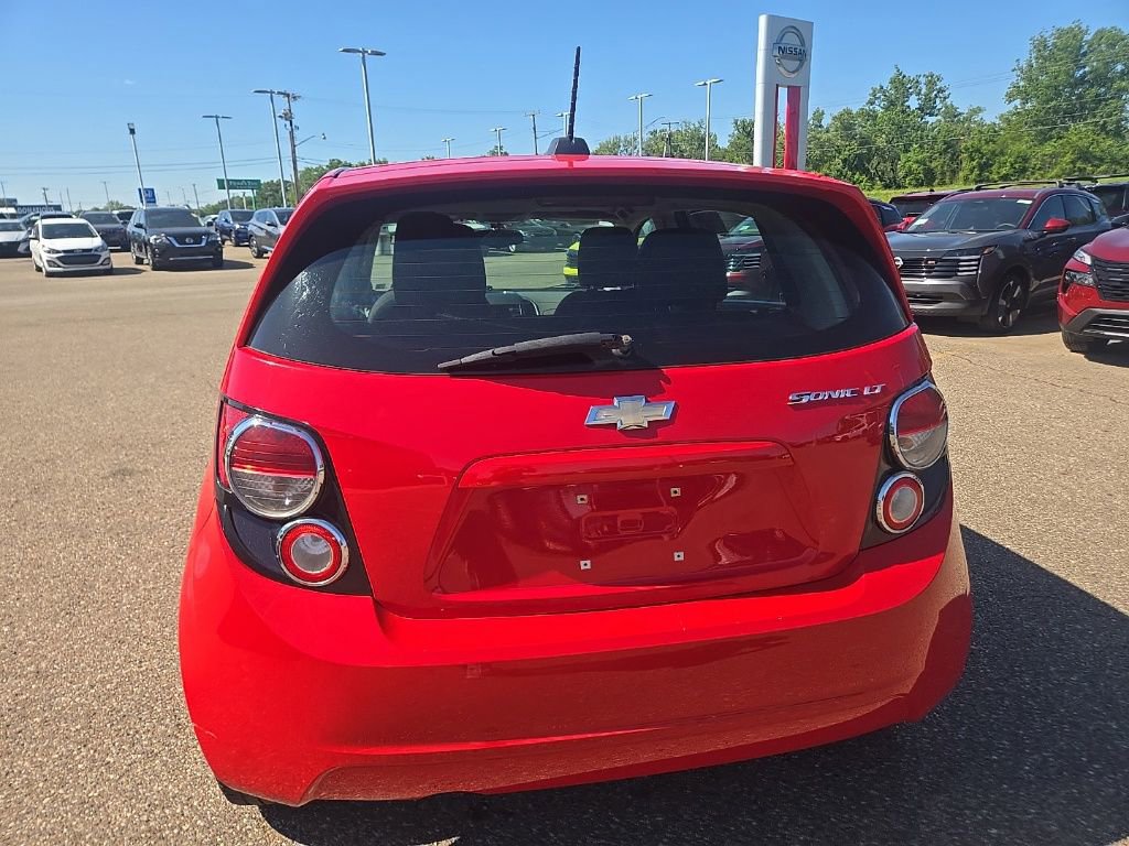 Used 2015 Chevrolet Sonic LT FWD image 6