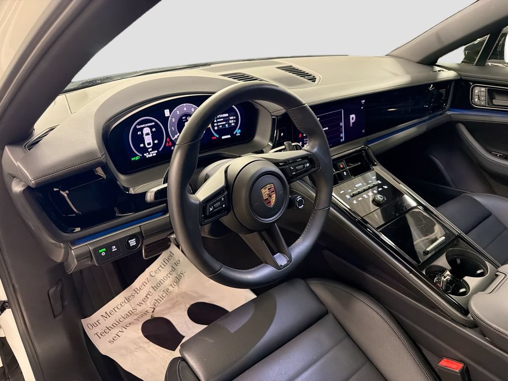 Certified 2025 Porsche Panamera 4 AWD/4WD image 4