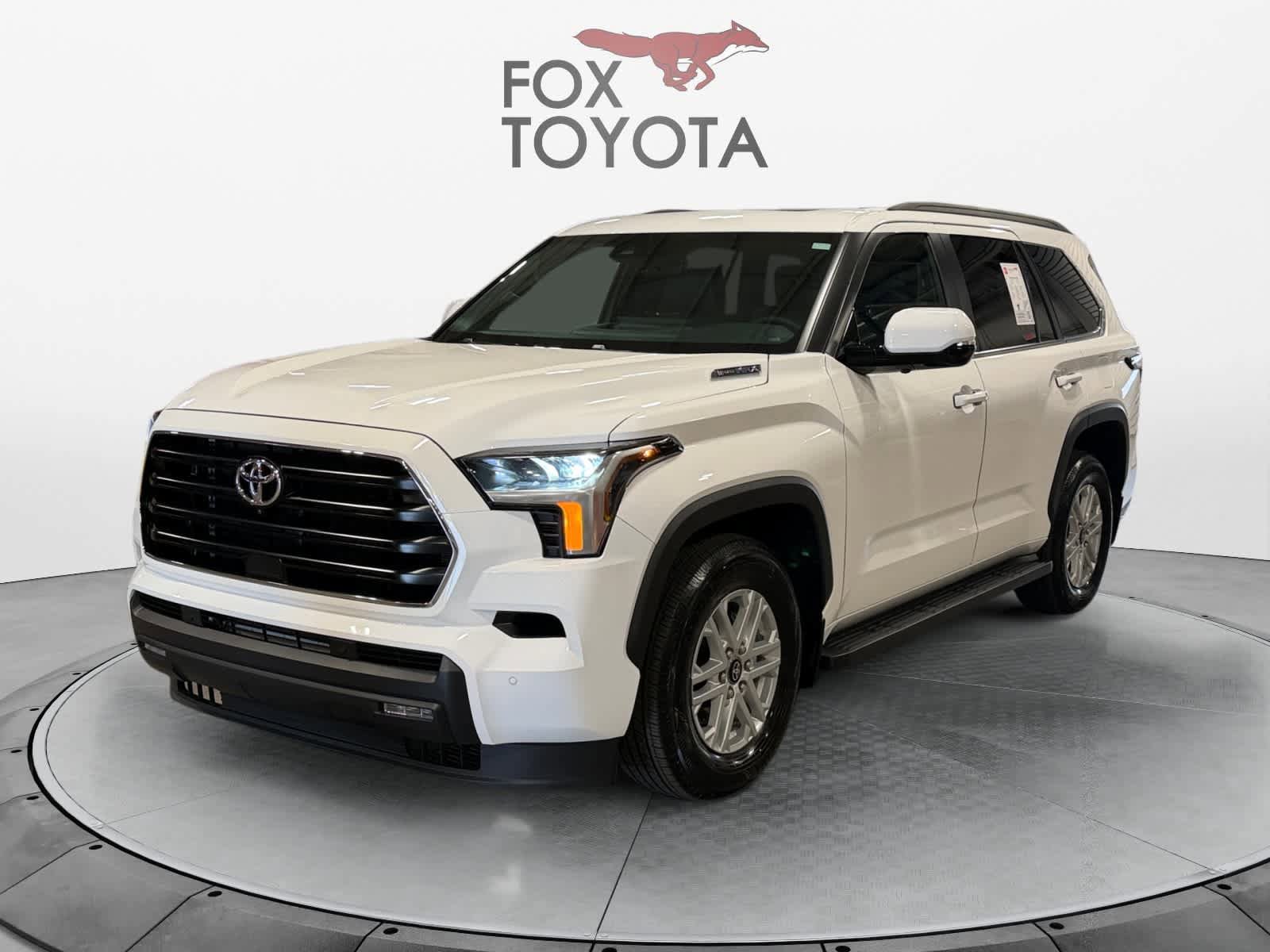 Used 2026 Toyota Sequoia SR5 w/ SR5 Premium Package AWD/4WD video 1