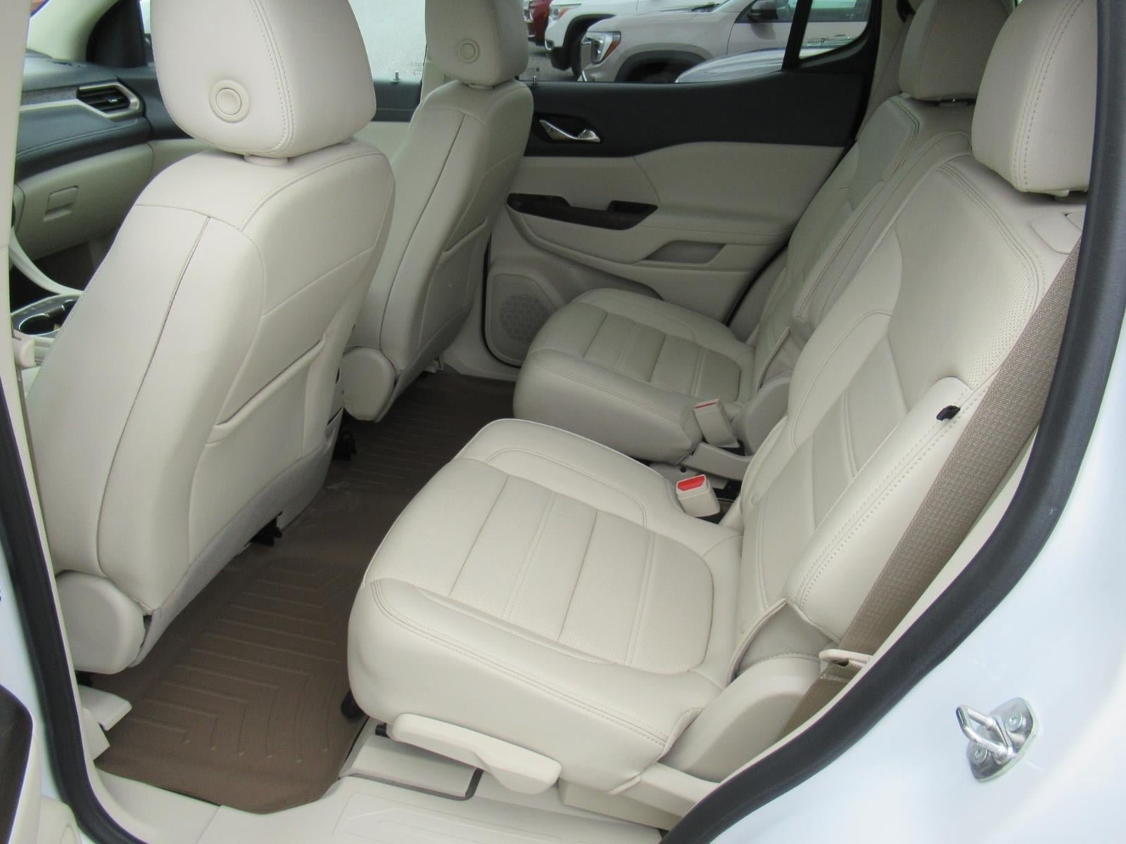 Used 2023 GMC Acadia Denali w/ Denali Ultimate Package FWD image 38