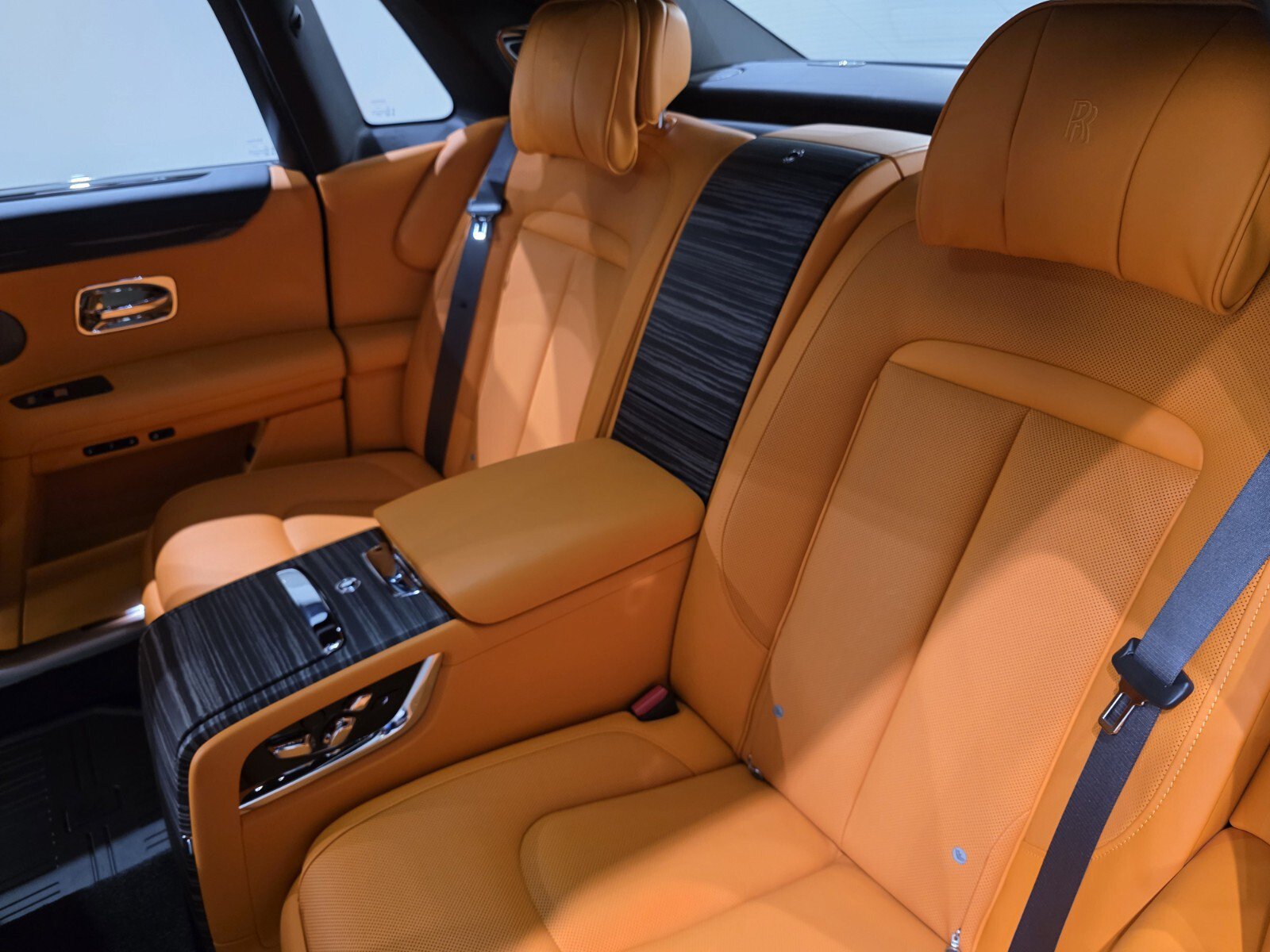 Used 2024 Rolls-Royce Ghost w/ Ghost Package AWD/4WD image 13