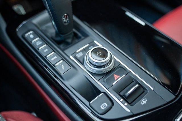 Used 2022 Maserati Levante Modena image 44