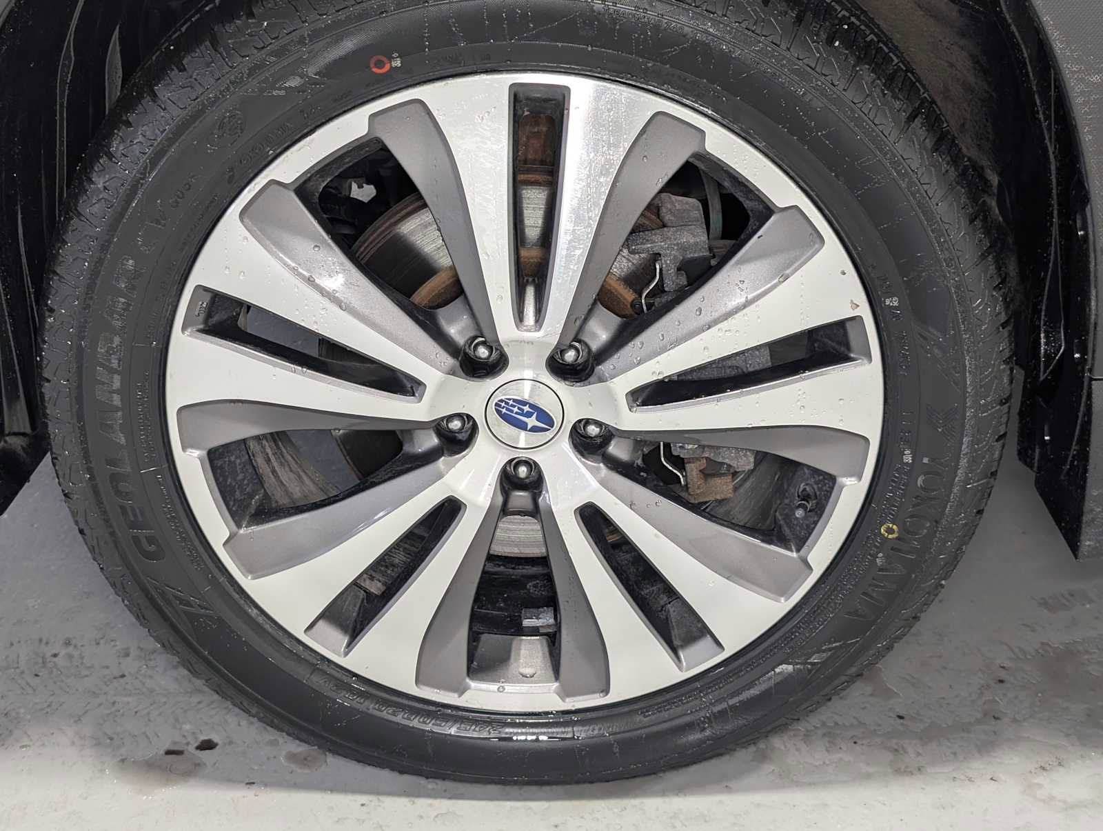 Used 2019 Subaru Ascent Touring w/ Popular Package #3 image 3