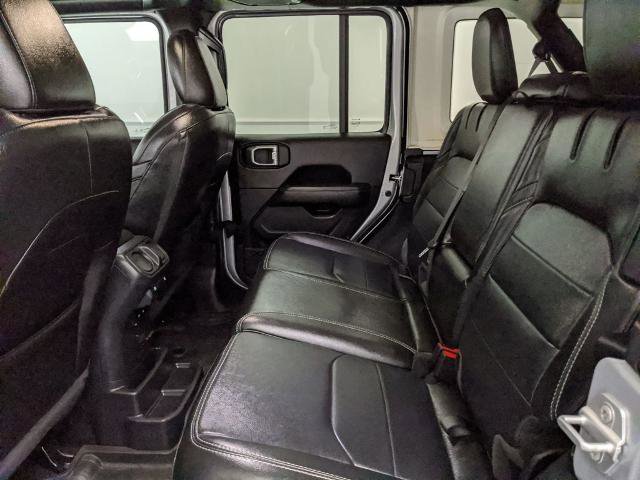 Used 2023 Jeep Wrangler Unlimited Sahara image 25