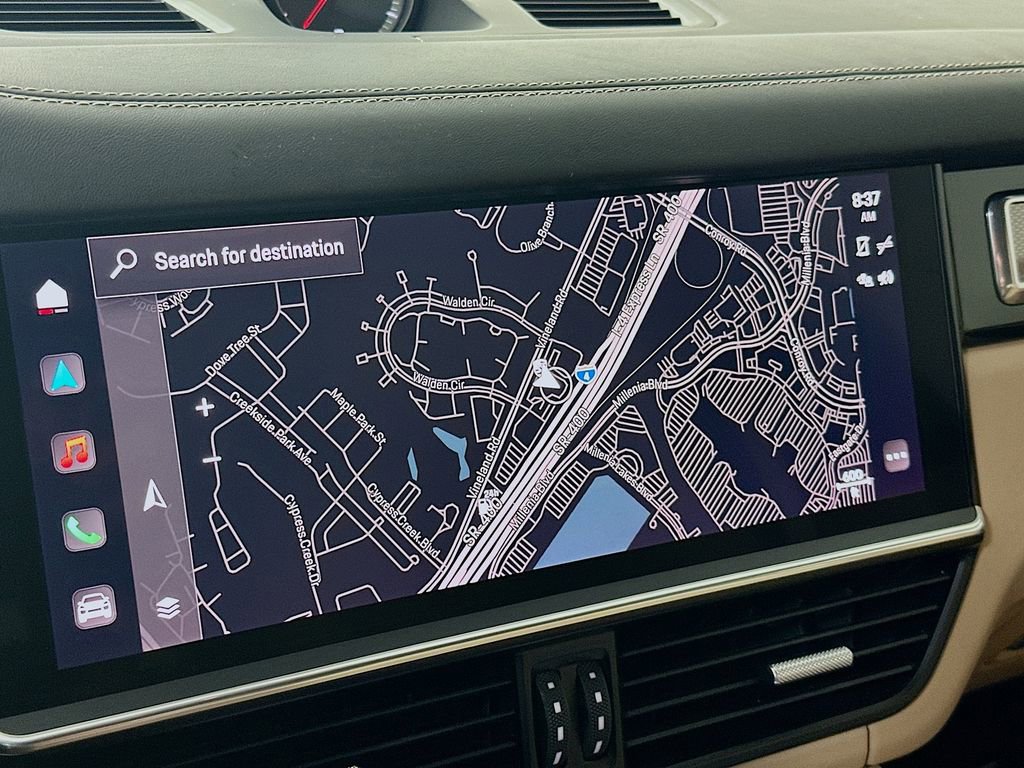 Certified 2022 Porsche Cayenne Platinum Edition image 16