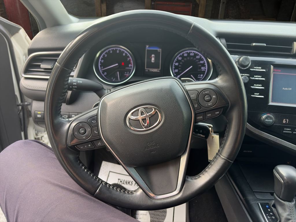 Used 2020 Toyota Camry SE image 18