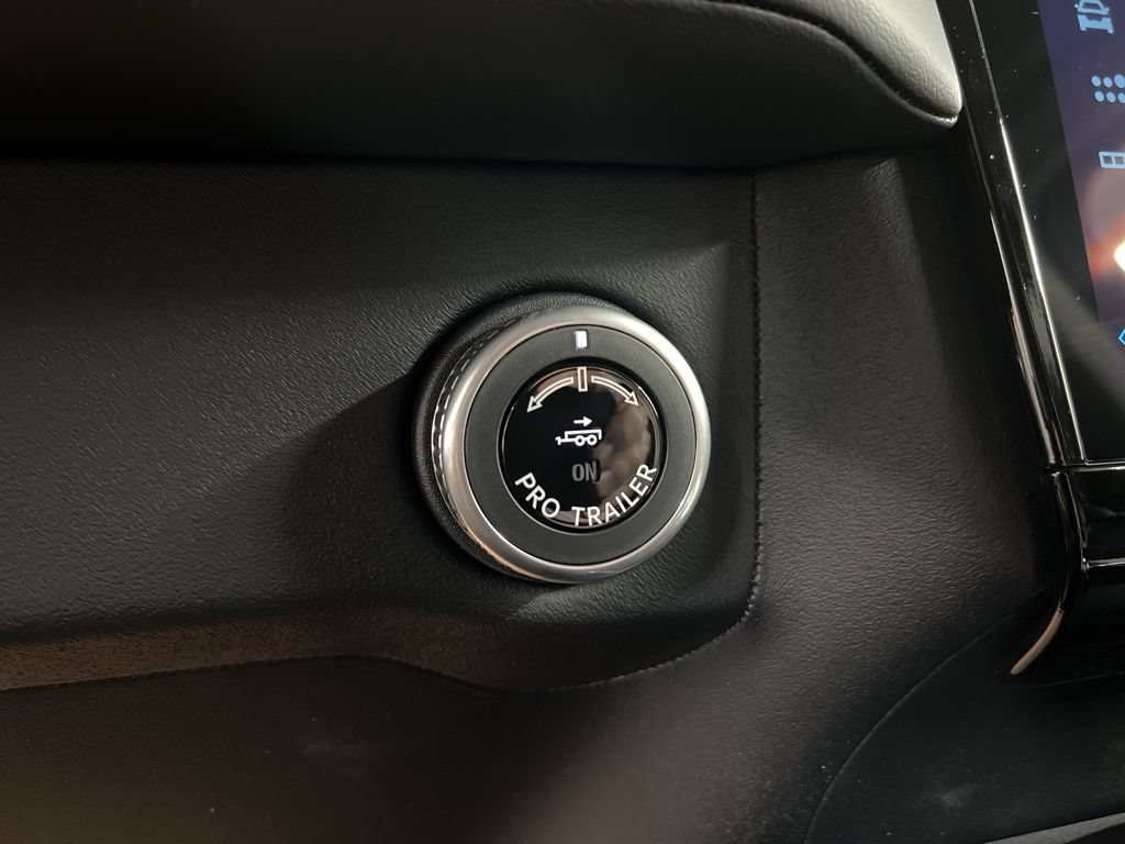 Used 2026 Lincoln Navigator L Premier AWD/4WD image 17