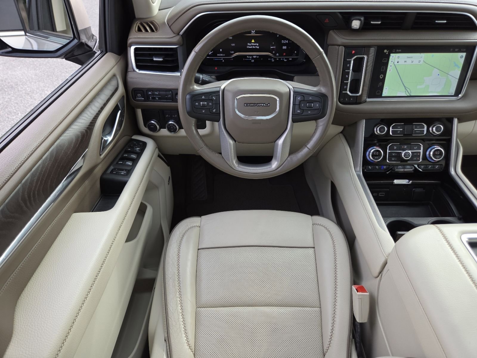 Used 2022 GMC Yukon XL Denali RWD image 29