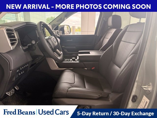 Used 2024 Toyota Sequoia SR5 AWD/4WD image 10
