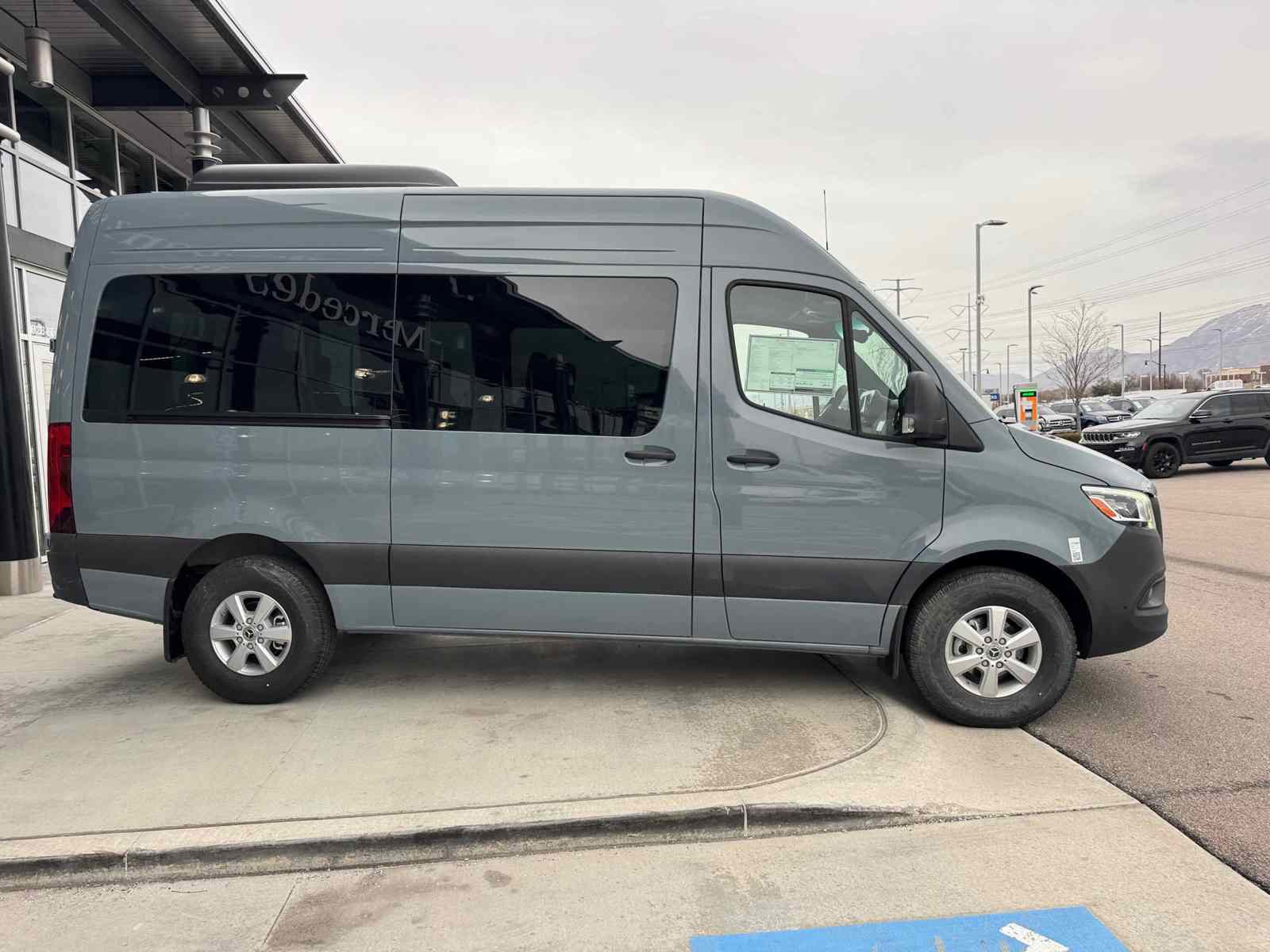 New 2025 Mercedes-Benz Sprinter 2500 image 9