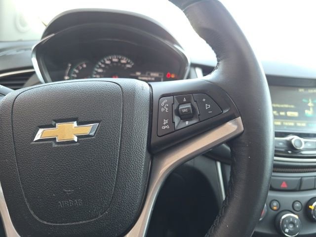Used 2017 Chevrolet Trax LT w/ Sun & Sound Package image 16