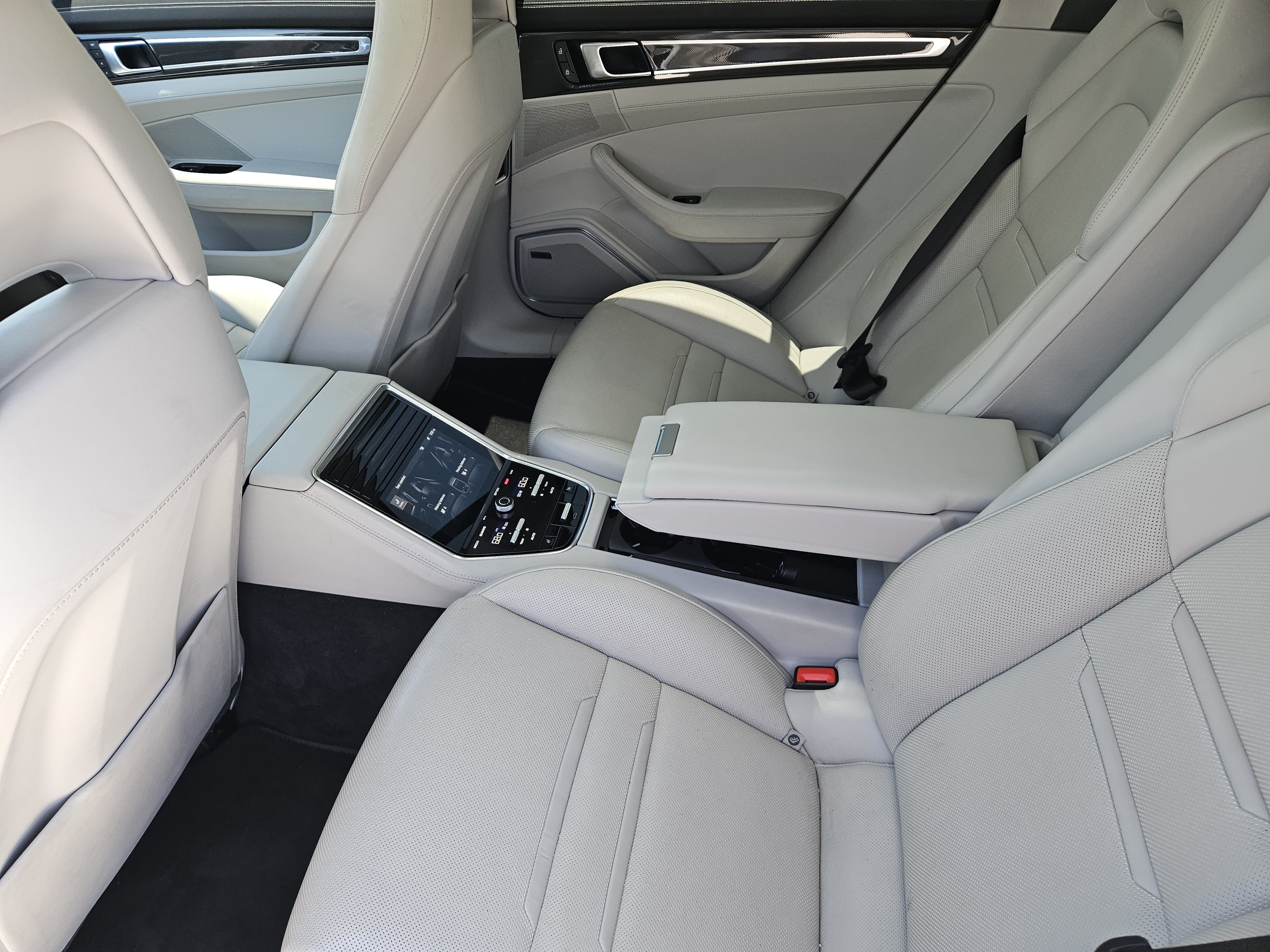 Certified 2023 Porsche Panamera 4S AWD/4WD image 30