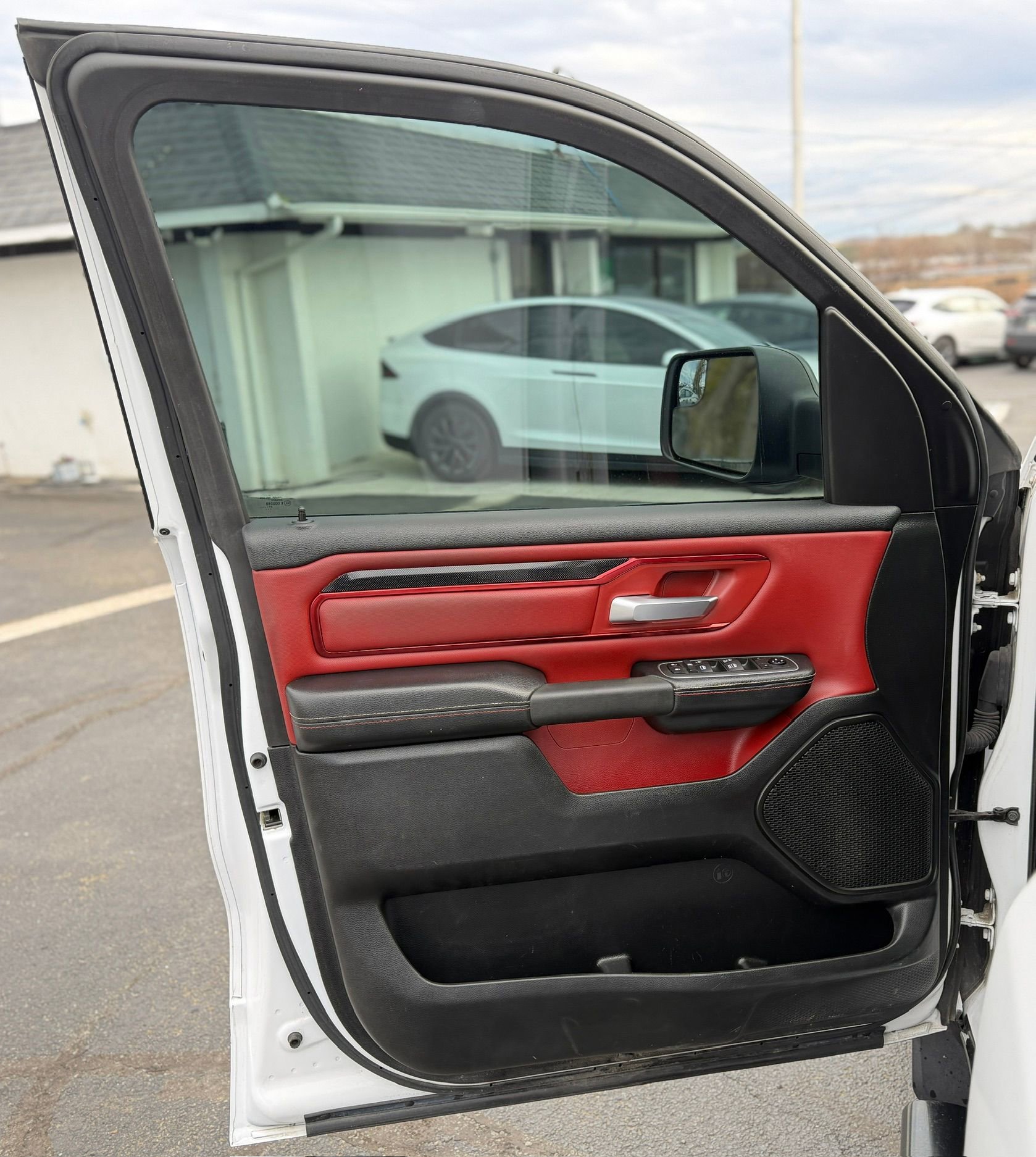 Used 2022 RAM 1500 Rebel image 16