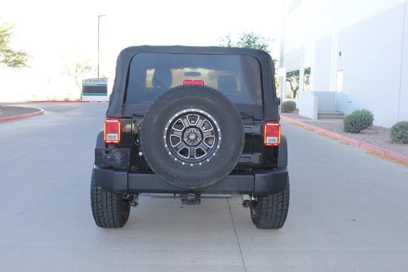 Used 2012 Jeep Wrangler Rubicon w/ PWR Convenience Group AWD/4WD image 5