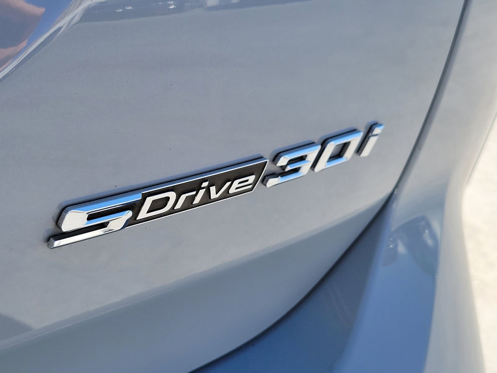 Used 2023 BMW X3 sDrive30i w/ M Sport Package image 9