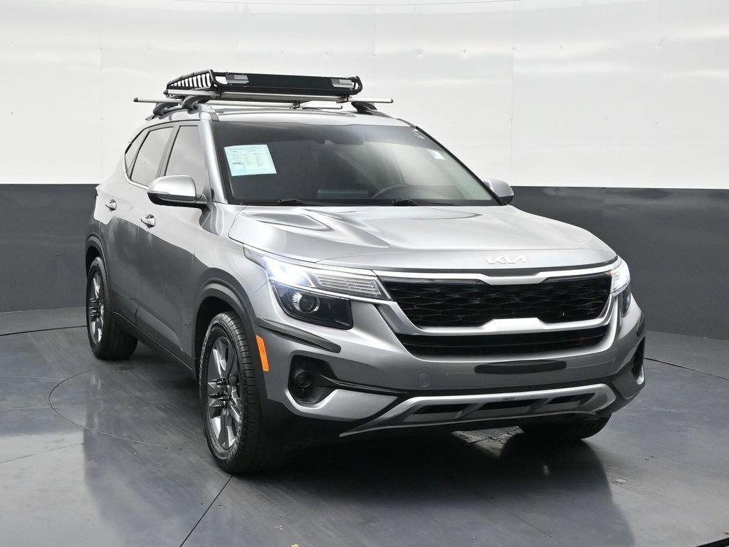 Used 2023 Kia Seltos S FWD image 7