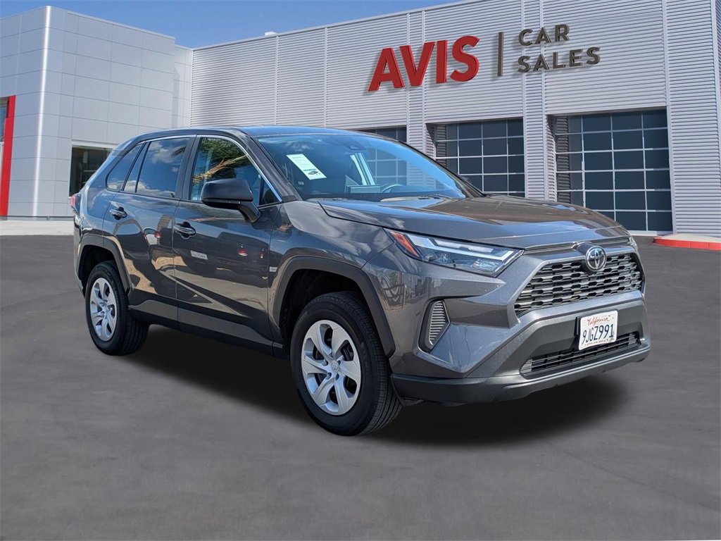 Used 2024 Toyota RAV4 LE image 3