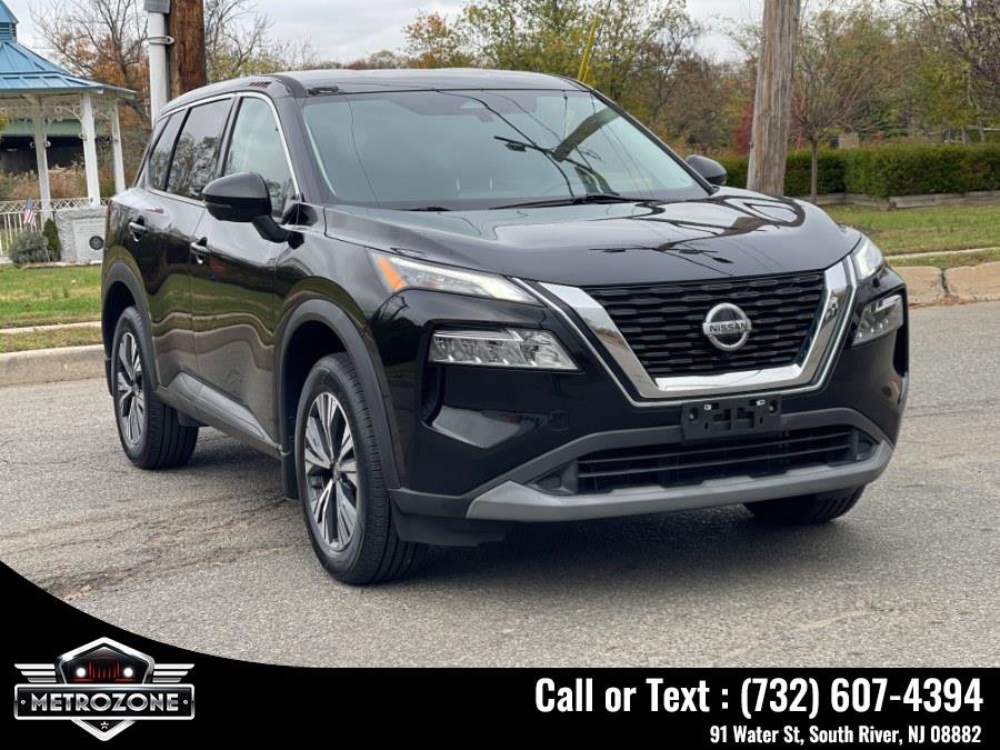 Used 2021 Nissan Rogue SV image 11