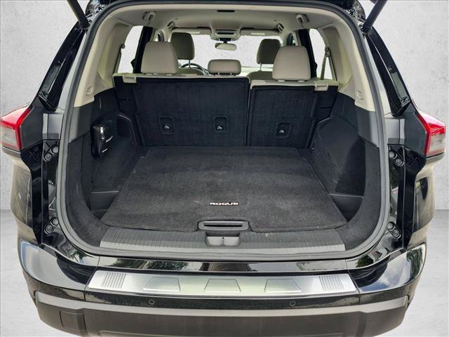 Certified 2024 Nissan Rogue SV FWD image 6