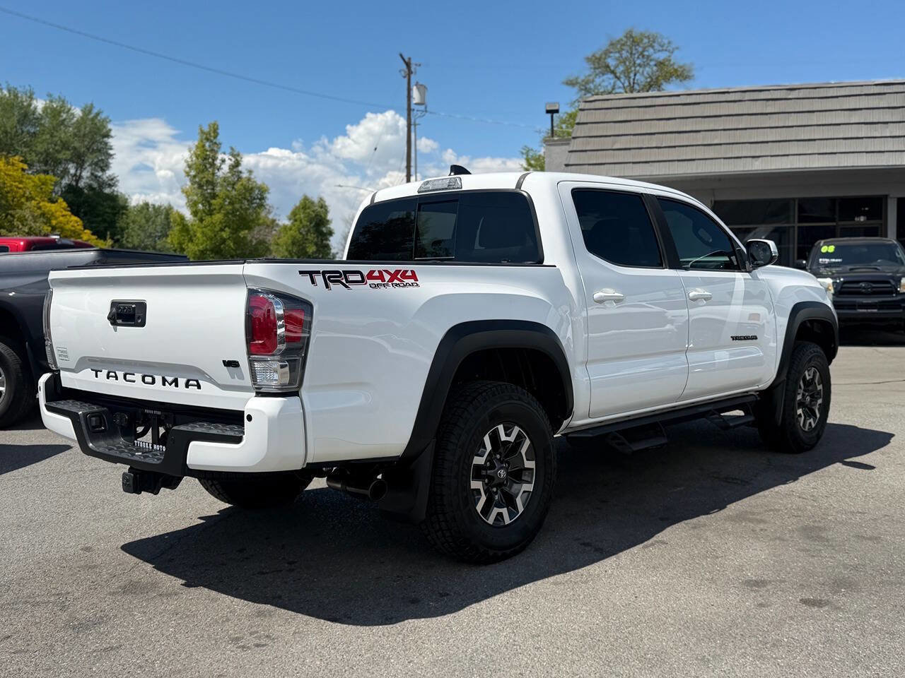 Used 2020 Toyota Tacoma TRD Off-Road w/ Technology Package AWD/4WD image 25