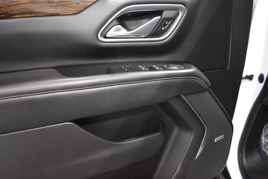 Used 2021 Chevrolet Tahoe Premier w/ Premium Package AWD/4WD image 15