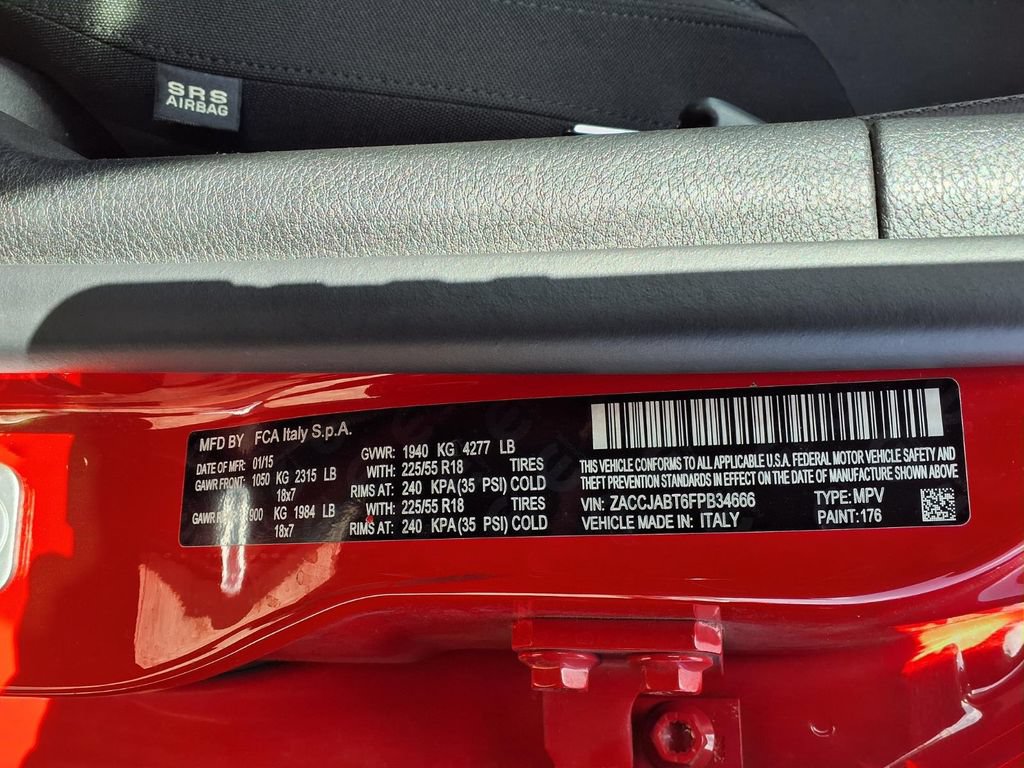 Used 2015 Jeep Renegade Latitude FWD image 13