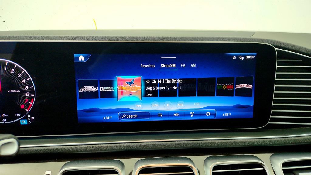 Used 2025 Mercedes-Benz GLE 450e GLE 450e 4MATIC SUV, Exclusive w/ Driver Assistance Package image 17