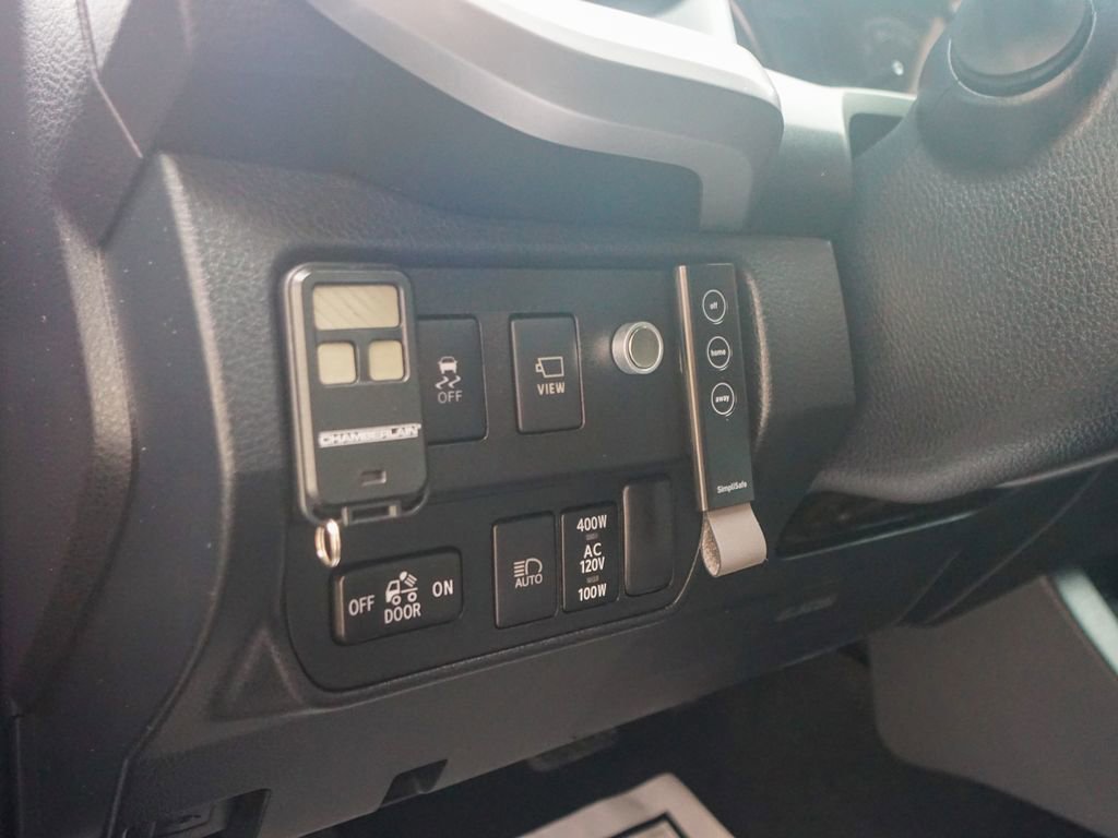 Used 2020 Toyota Tacoma Limited image 20