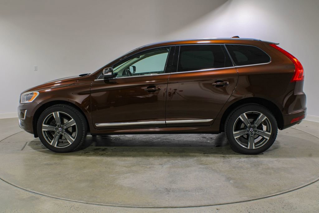 Used 2017 Volvo XC60 T6 Dynamic w/ Climate Package image 2