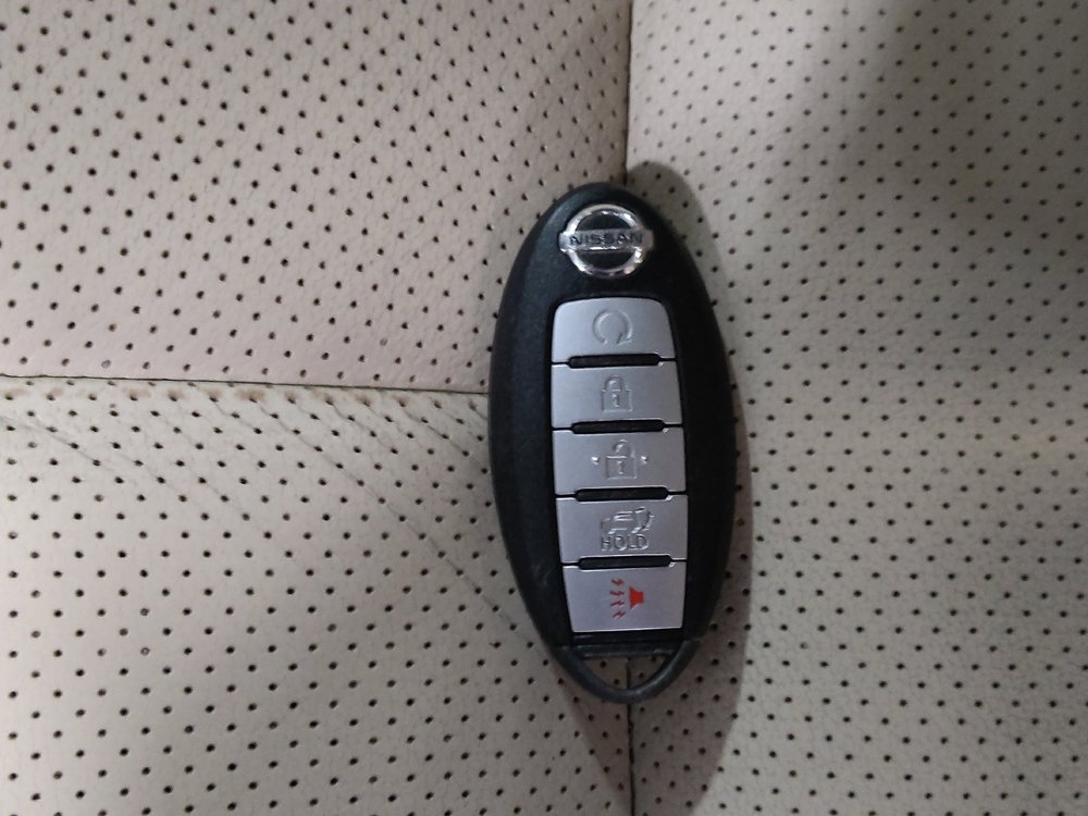 Used 2016 Nissan Murano Platinum w/ Platinum Technology Package FWD image 32
