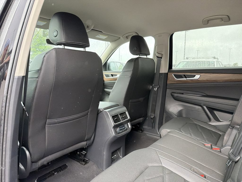 New 2026 Volkswagen Atlas SE FWD image 12