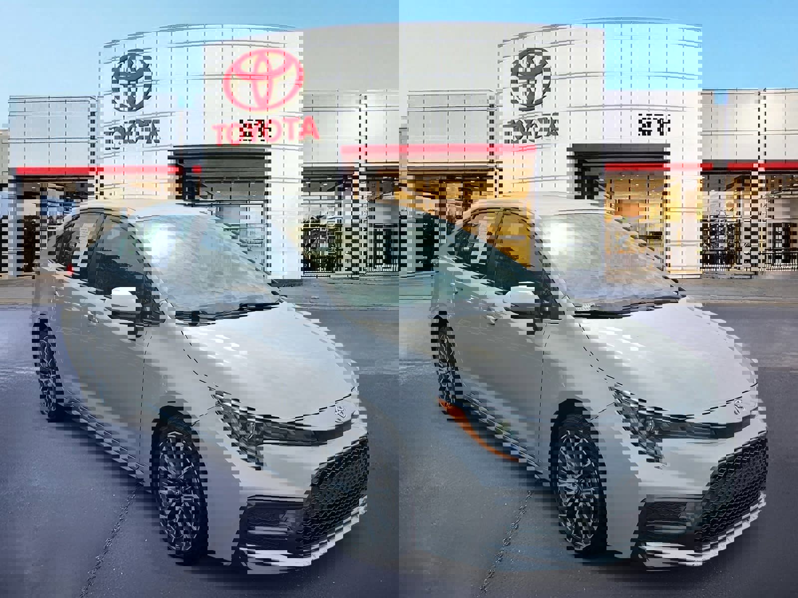 Used 2021 Toyota Corolla SE image 3