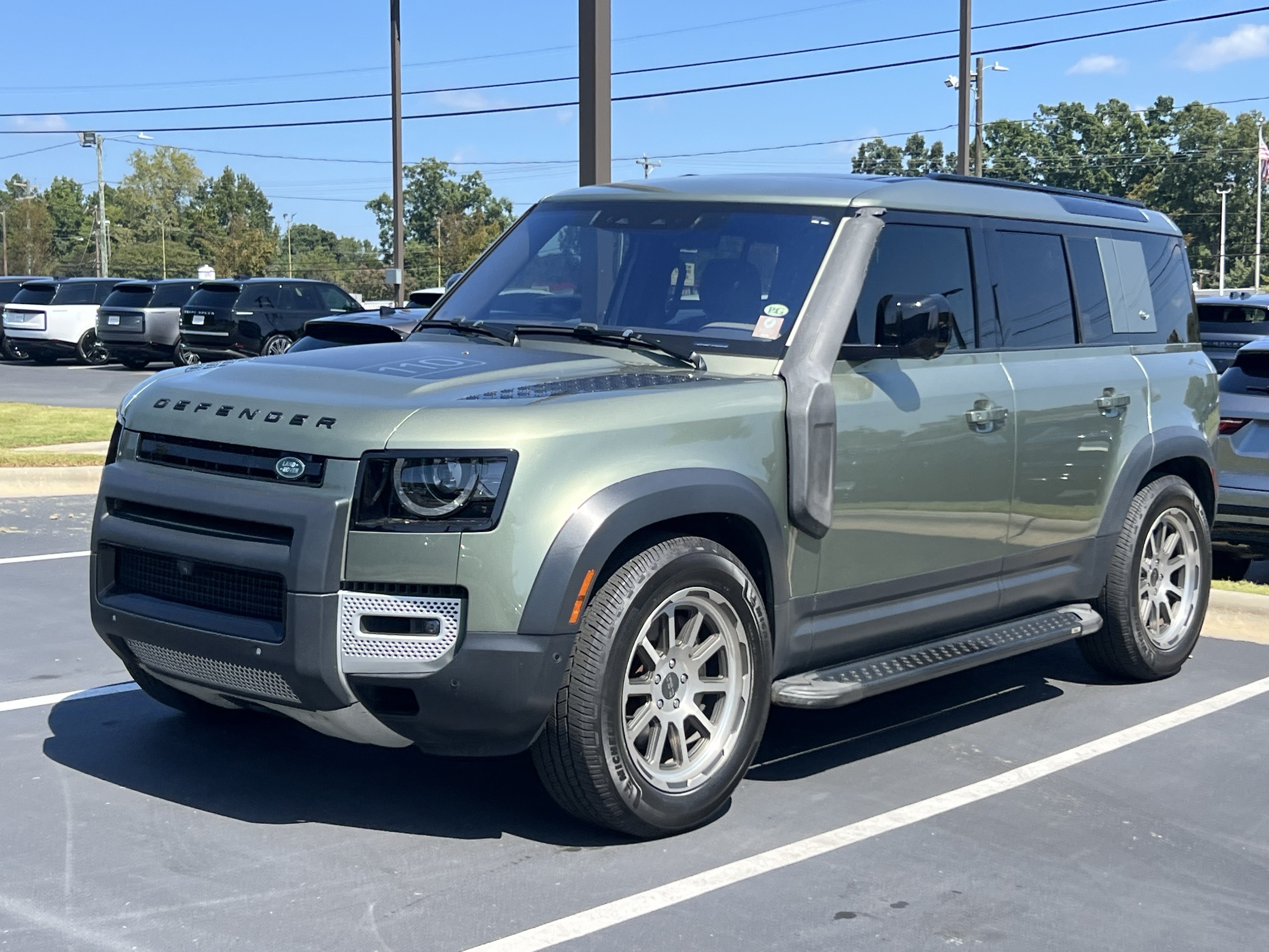 Used 2022 Land Rover Defender 110 SE AWD/4WD video 1