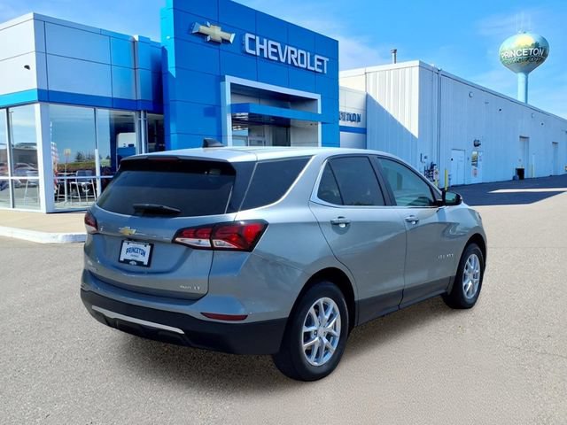 Used 2023 Chevrolet Equinox LT AWD/4WD image 3