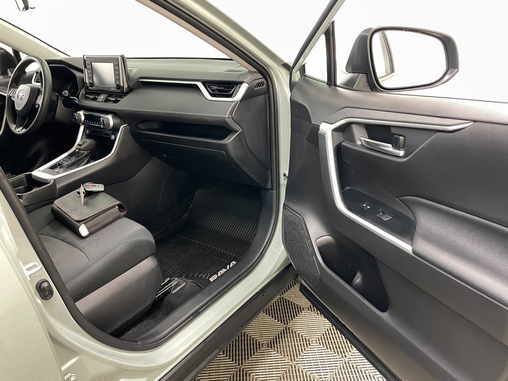 Used 2020 Toyota RAV4 XLE w/ All Weather Liner Package image 33
