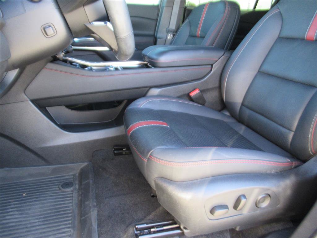 Used 2024 Chevrolet Traverse RS image 15