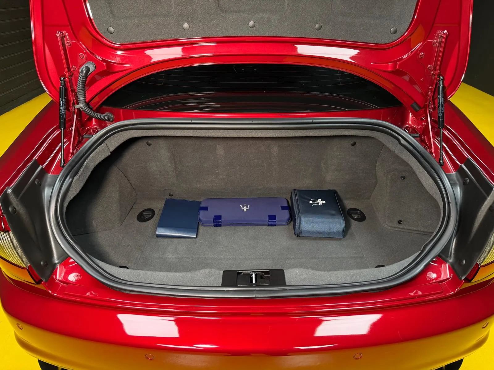 Used 2013 Maserati GranTurismo MC RWD image 9