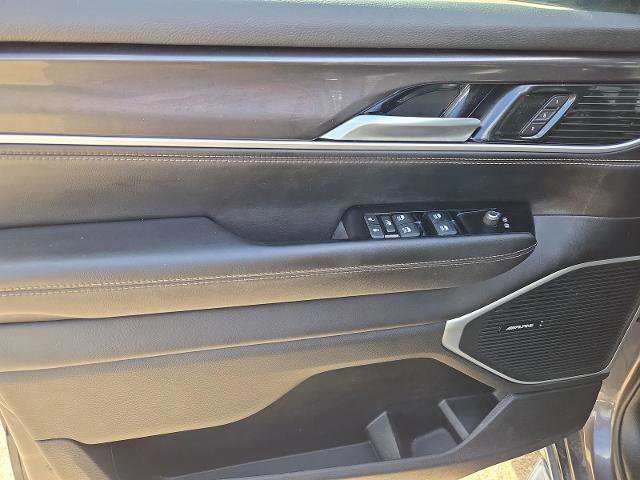 Used 2024 Jeep Wagoneer L 2WD w/ Premium Group I image 23