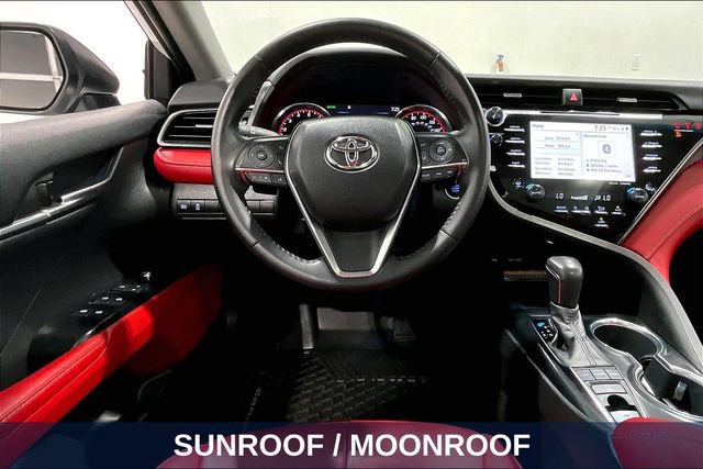 Used 2020 Toyota Camry XSE FWD image 11