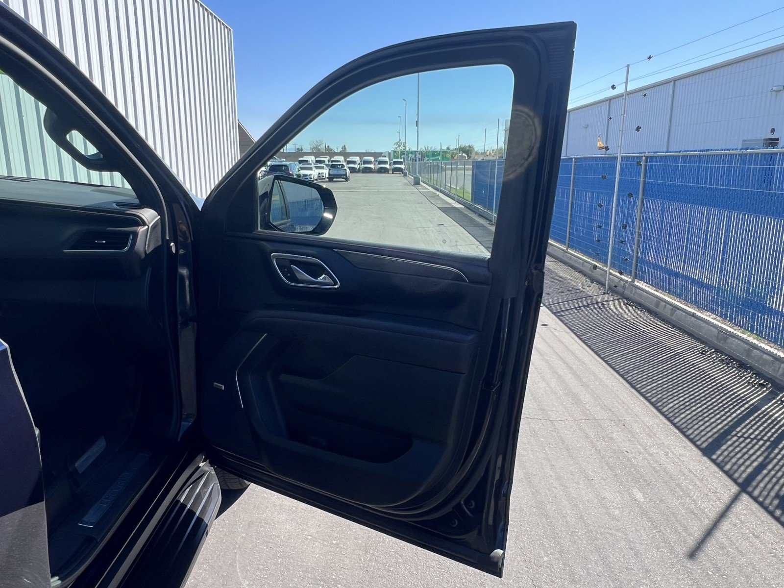 Used 2024 Chevrolet Suburban RST RWD image 23