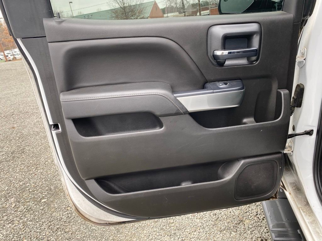 Used 2018 Chevrolet Silverado 1500 LT w/ All Star Edition image 16