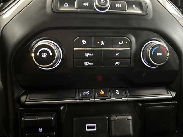 Used 2020 Chevrolet Silverado 1500 Custom w/ Custom Value Package image 18