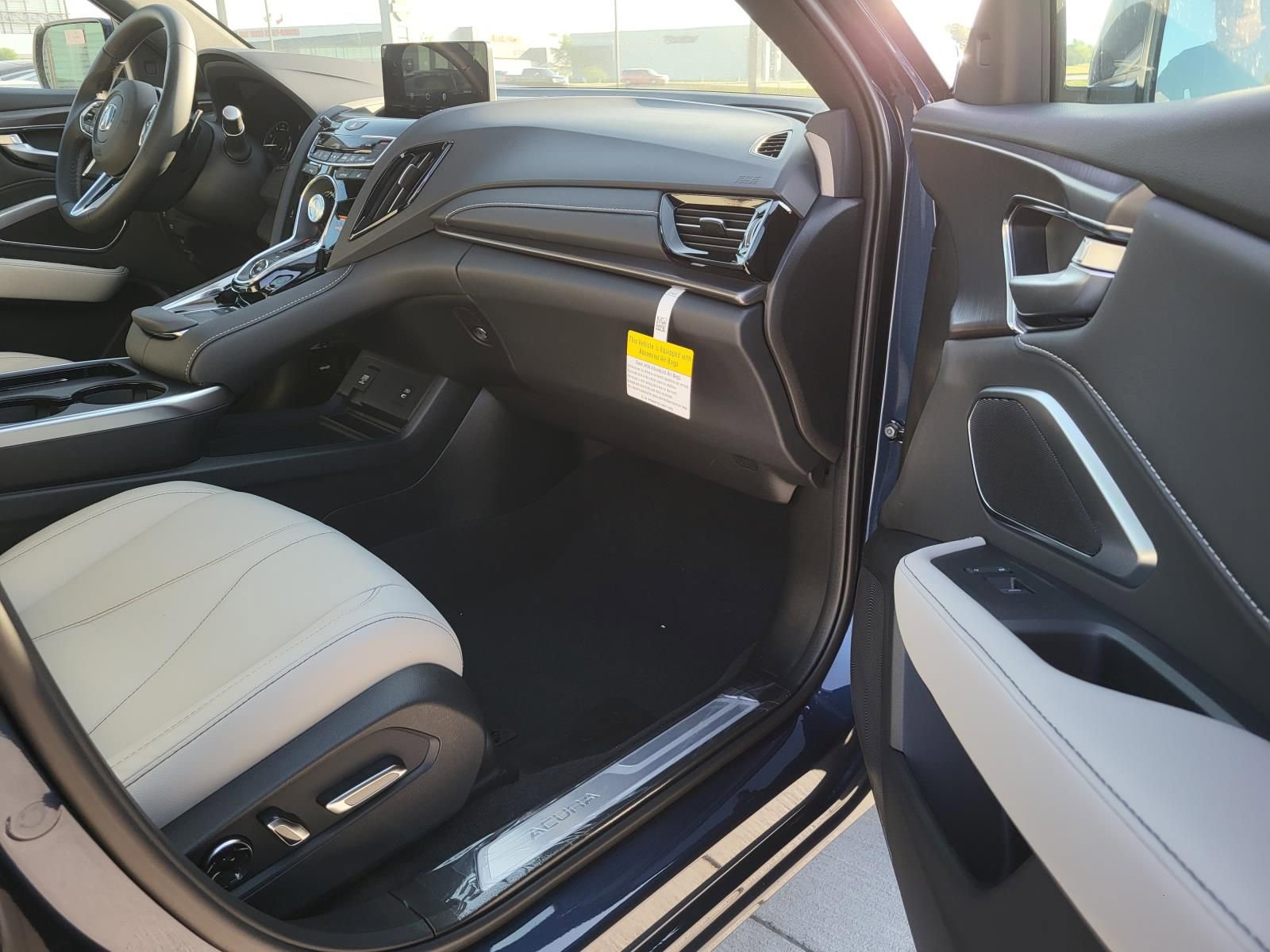 New 2026 Acura RDX SH-AWD image 8