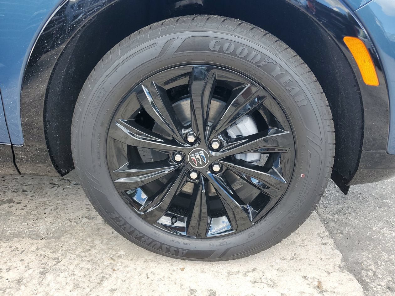 New 2026 Buick Envista Sport Touring w/ Convenience II Package FWD image 6