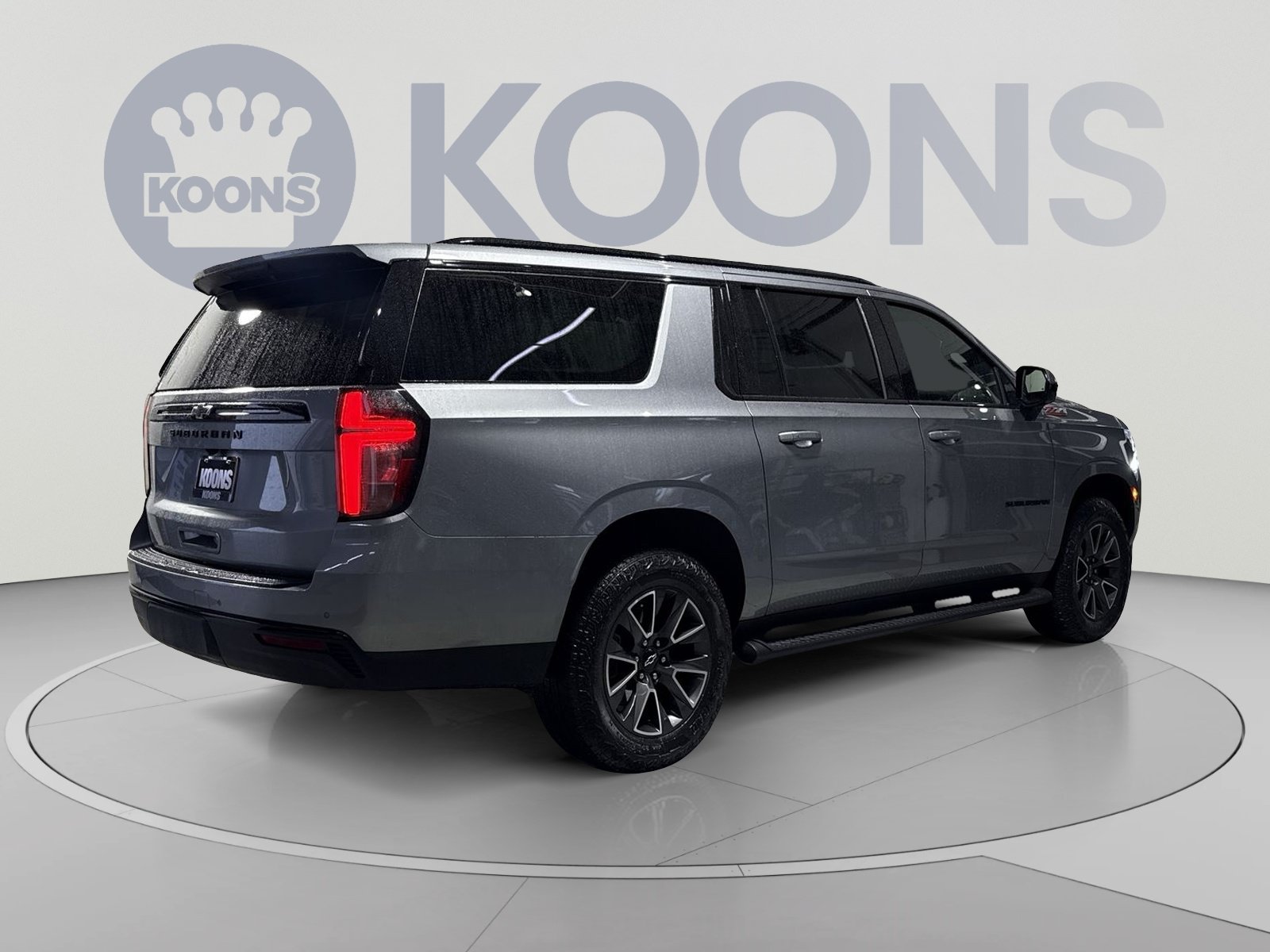 Used 2024 Chevrolet Suburban Z71 AWD/4WD image 11