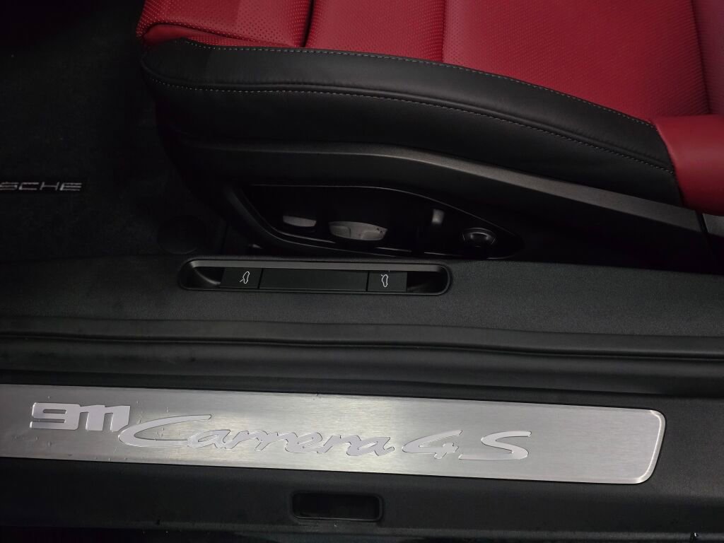 New 2026 Porsche 911 Carrera 4S image 23