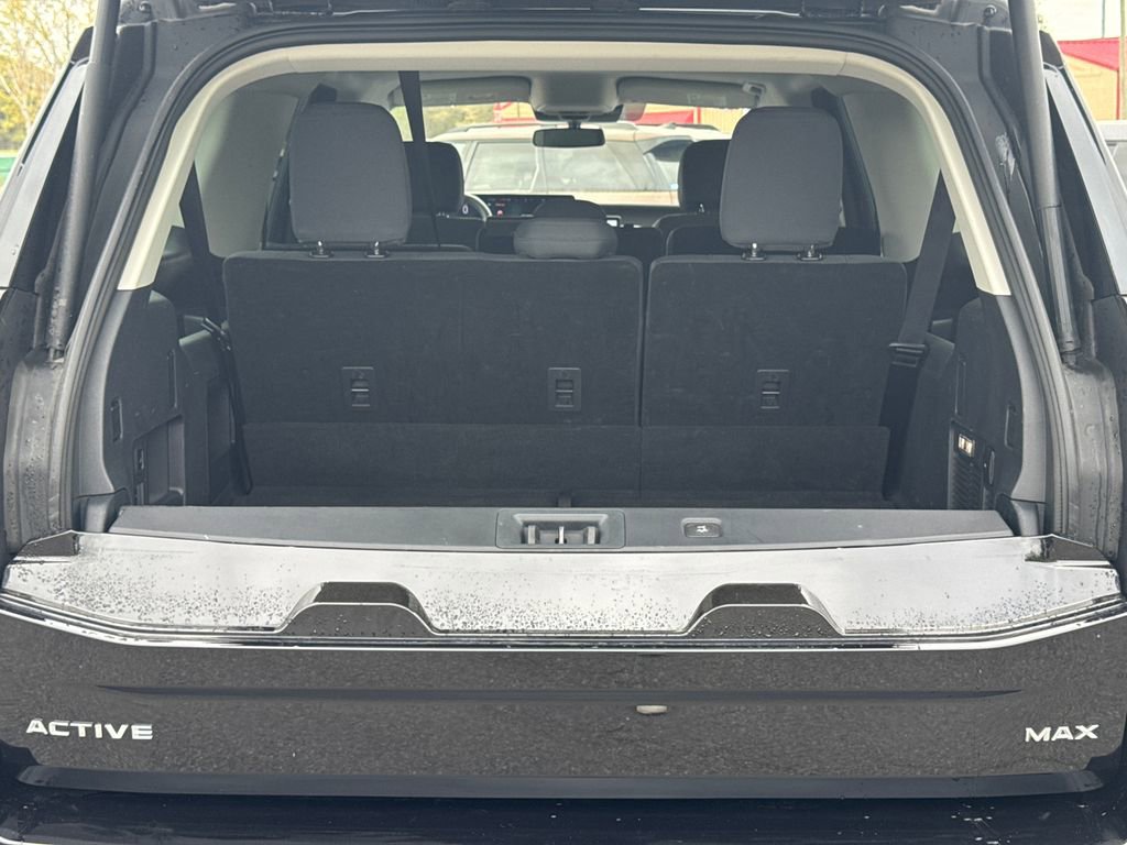 Used 2025 Ford Expedition Max Active AWD/4WD image 19