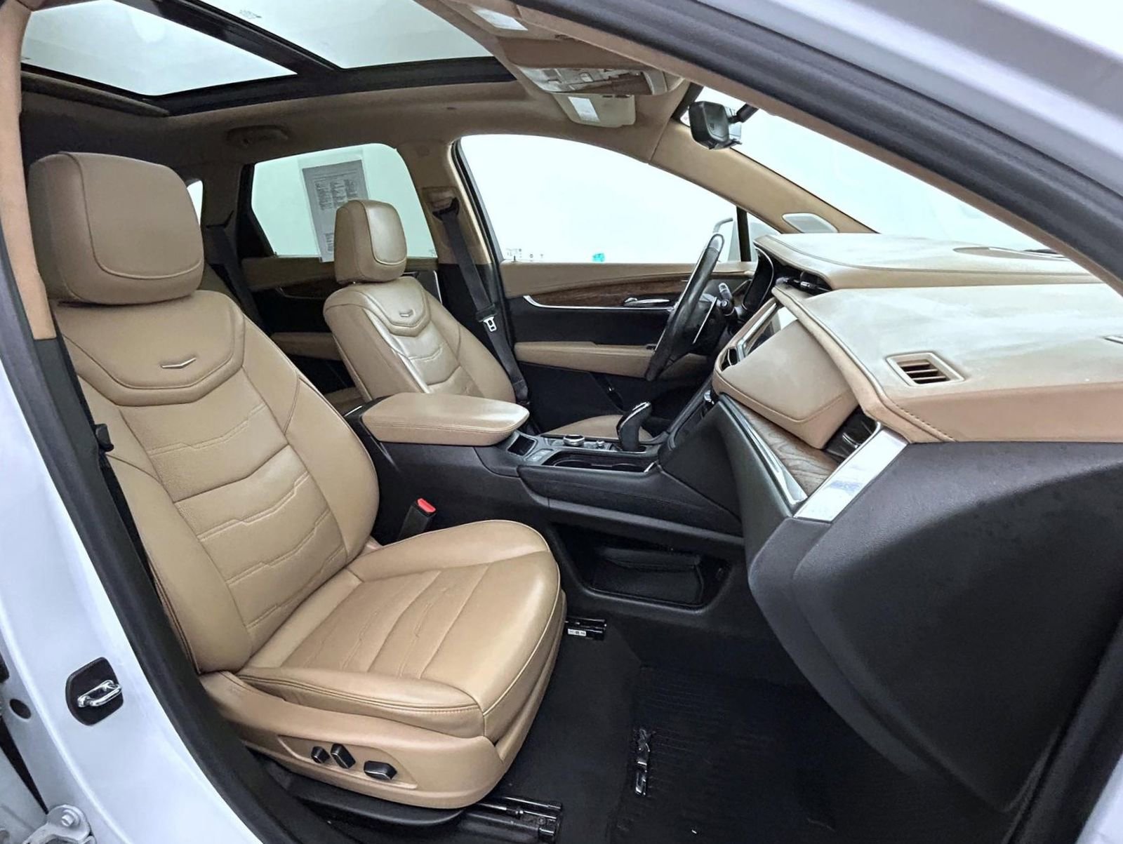 Used 2020 Cadillac XT5 Sportv w/ Platinum Package AWD/4WD image 23
